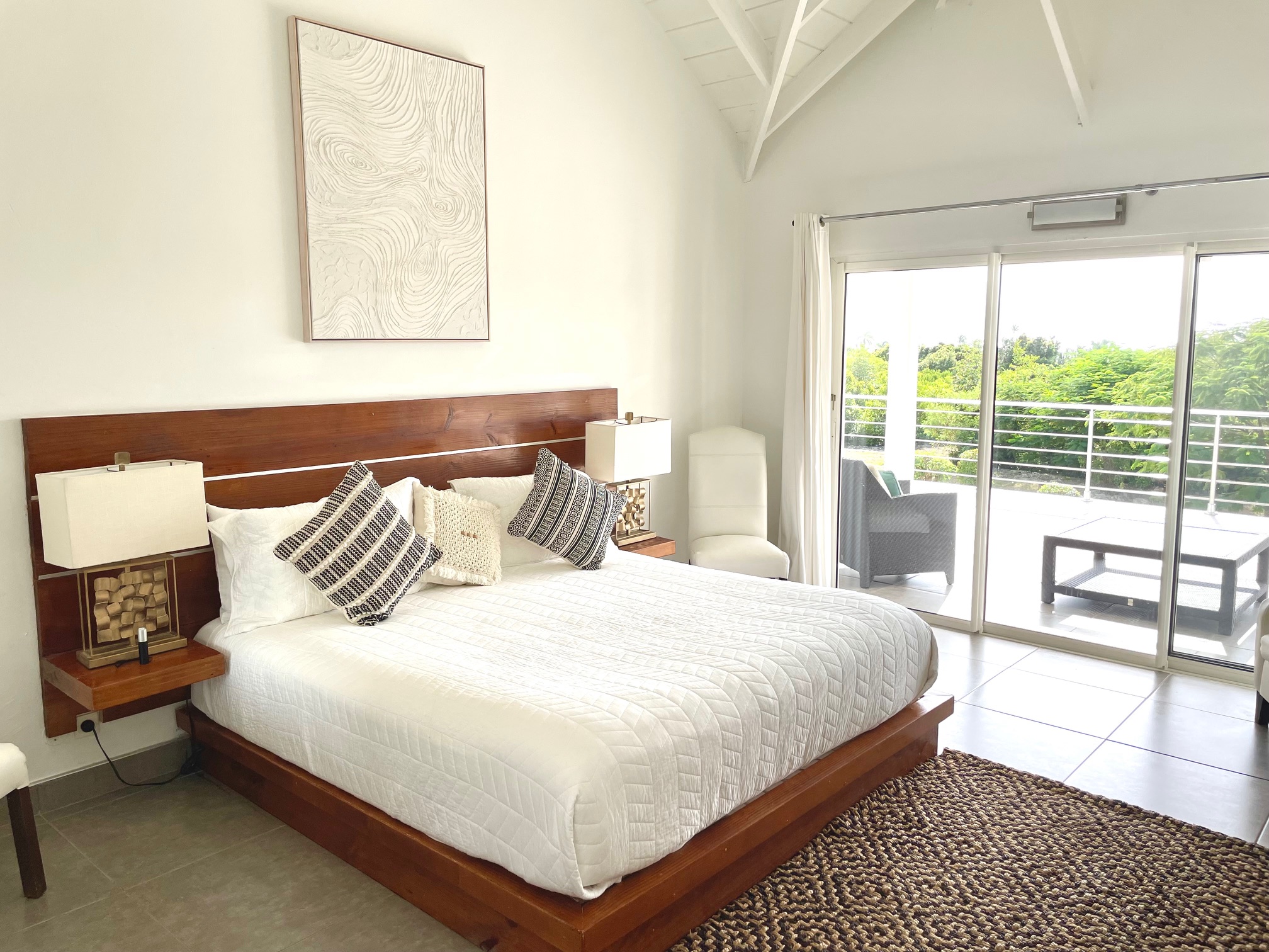 villa bedroom 2